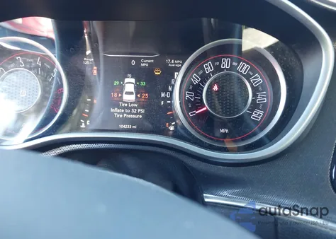 2015 Dodge Challenger R/T Plus z USA, uszkodzony, nr VIN 2C3CDZBT1FH910598